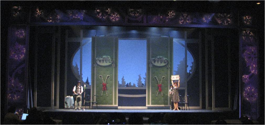 CHRISTMASISCOMINGHOME